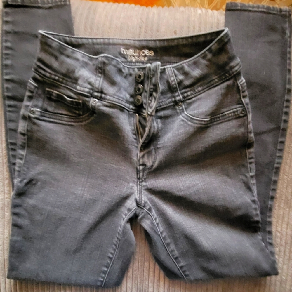 Maurices jeans